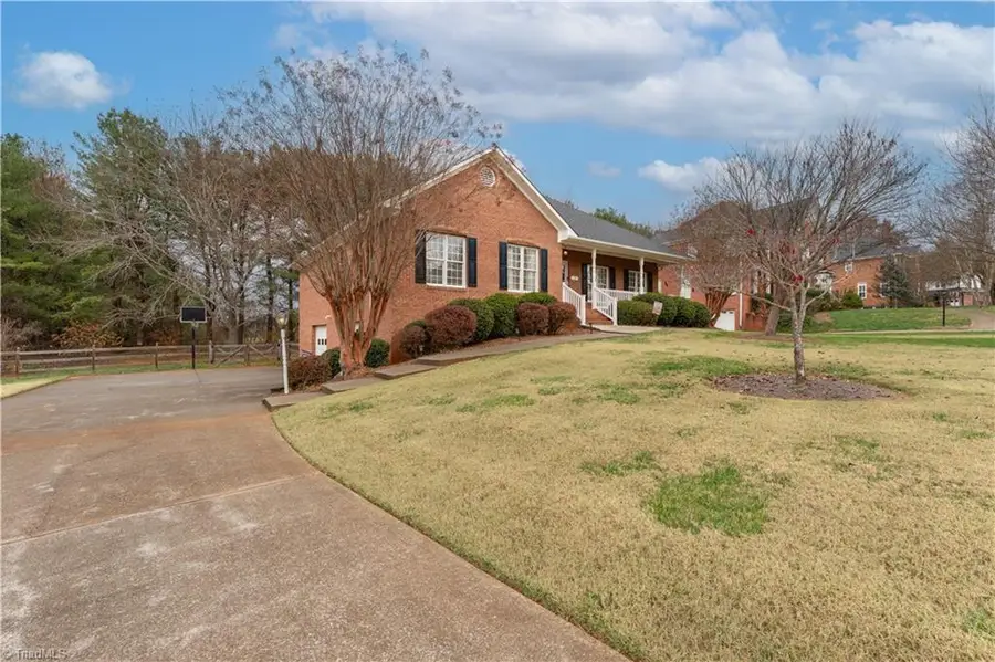 135 Suntree Drive, Advance, NC 27006 - Image #3