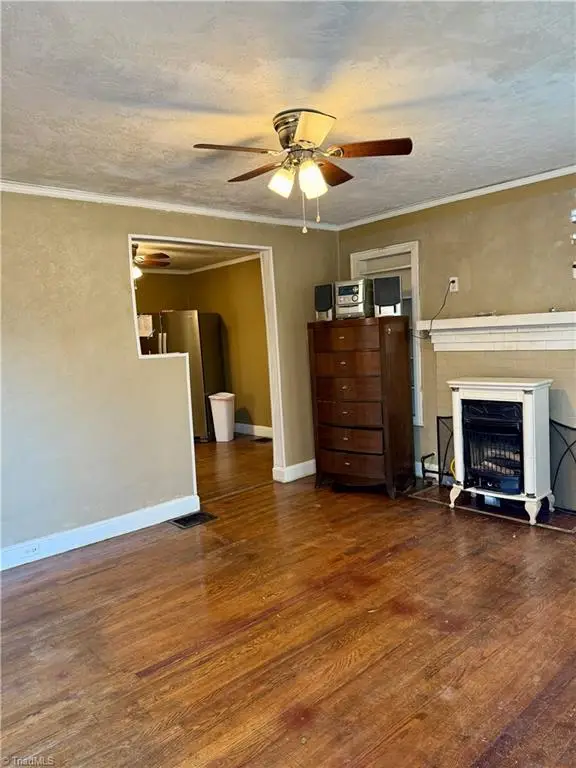 413 Greenwood Drive, High Point, NC 27262 - Image #3