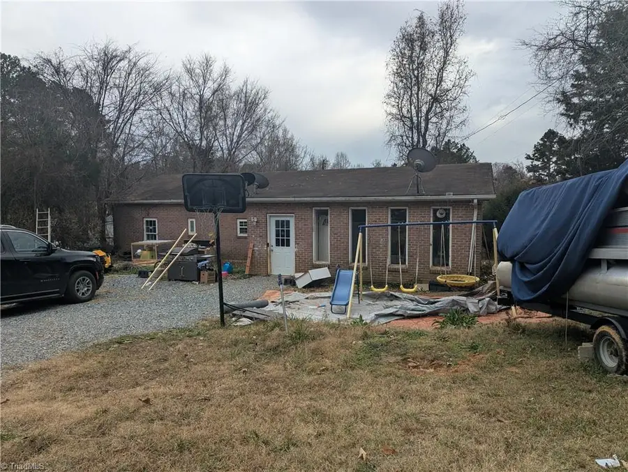 1968 Noahtown Road, Thomasville, NC 27360 - Image #2