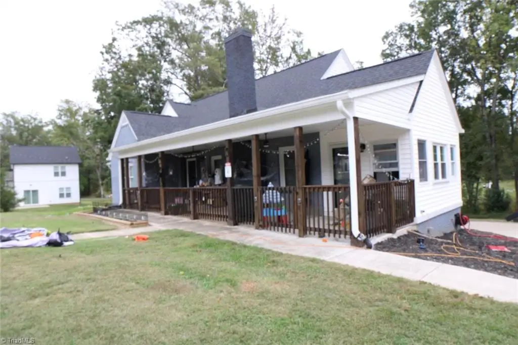 18 Pershing Street, Thomasville, NC 27360 - Image #1