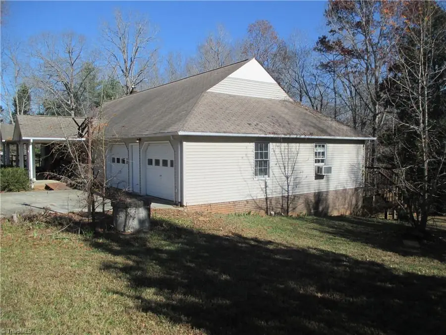 701 Berry Hill Bridge Road, Ruffin, NC 27326 - Image #2
