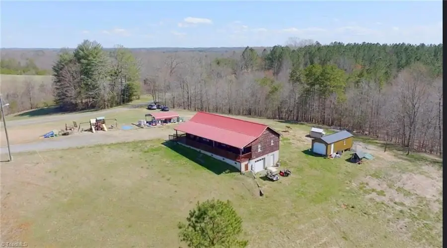 202 Roby Fulk Road, Pinnacle, NC 27043 - Image #2
