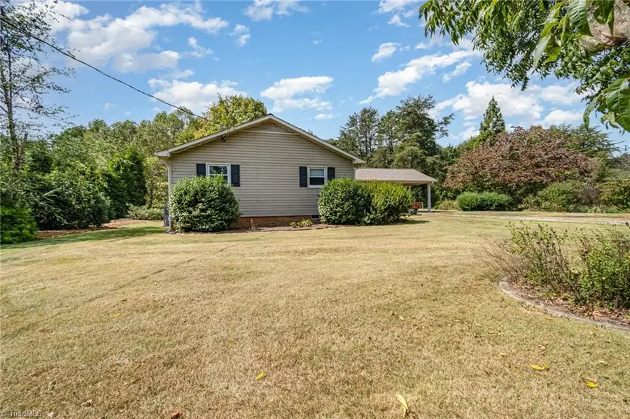 4401 Hollow Hill Road, Kernersville, NC 27284 - Image #2