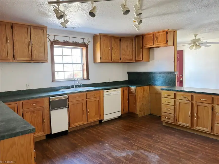 2650 Nc Highway 150, Lexington, NC 27295 - Image #2