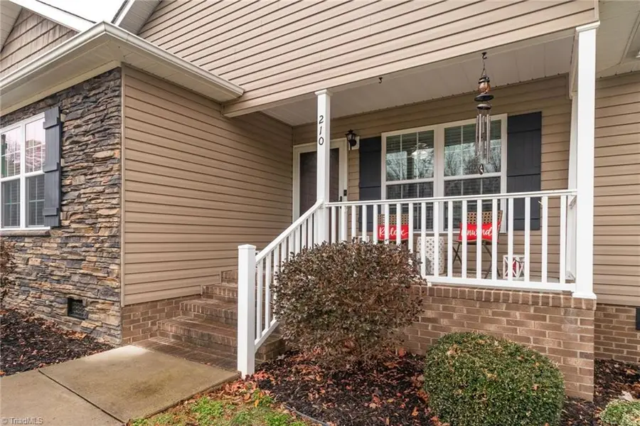 210 High Meadows Road, Thomasville, NC 27360 - Image #2