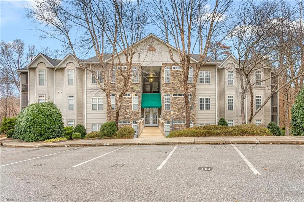 3001 Greystone Point #J, Greensboro, NC 27410 - Image #1