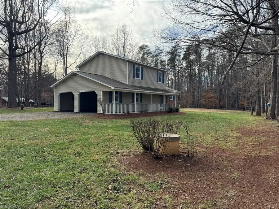 656 Hills Presbyterian Church Road, Pilot Mountain, NC 27041 - Image #3