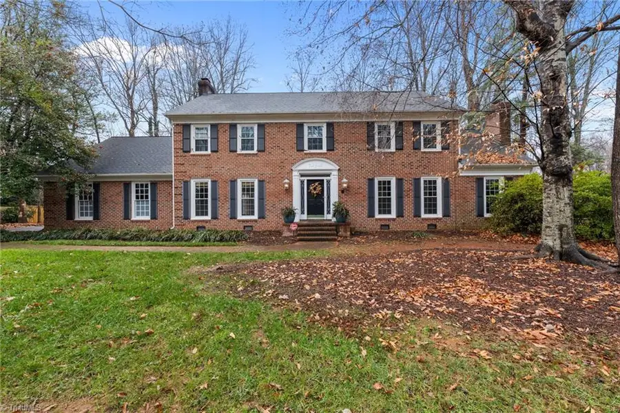 2703 Lake Forest Drive, Greensboro, NC 27408 - Image #2