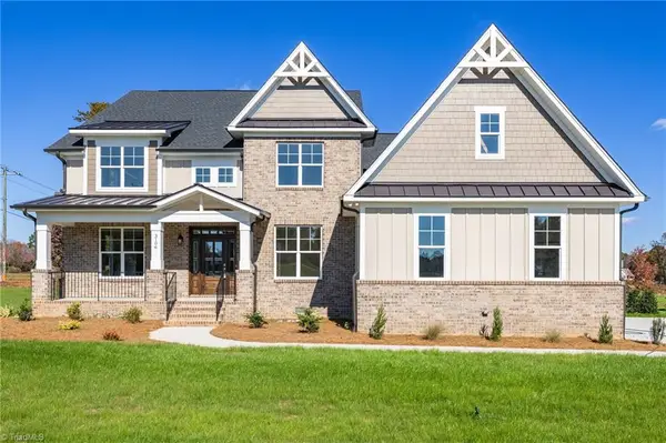 8204 Pyramid Drive, Summerfield, NC 27358