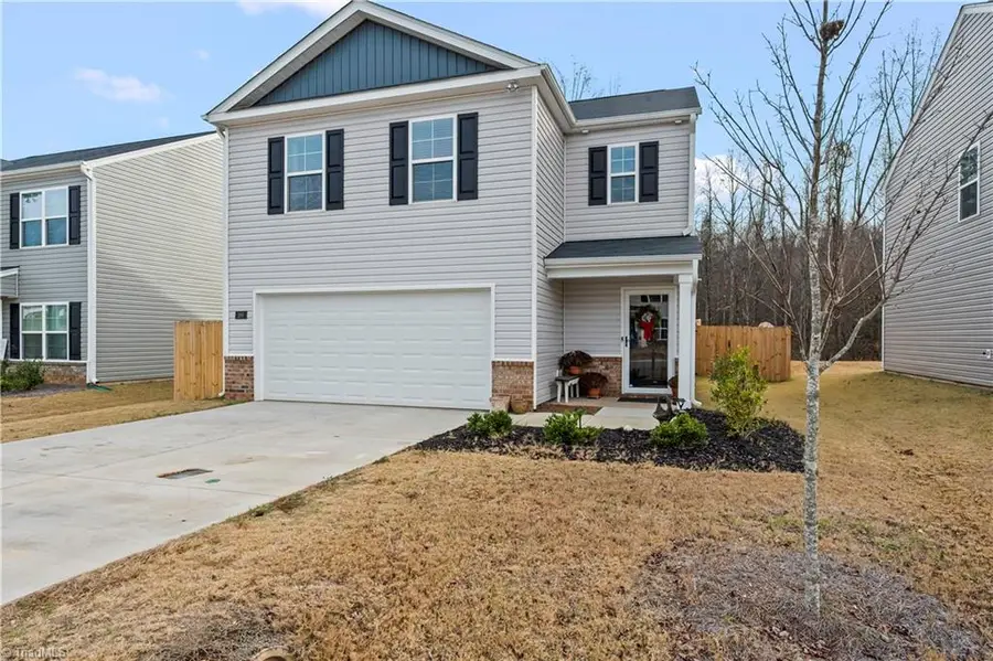 166 Carriage Cove Circle, Mocksville, NC 27028 - Image #2