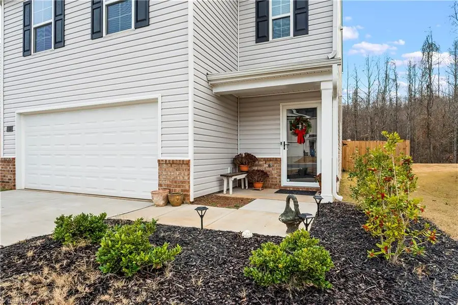 166 Carriage Cove Circle, Mocksville, NC 27028 - Image #3