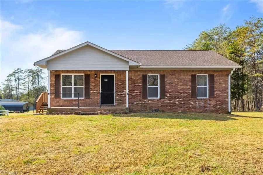 4278 Nc Highway 89 E, Walnut Cove, NC 27052 - Image #2