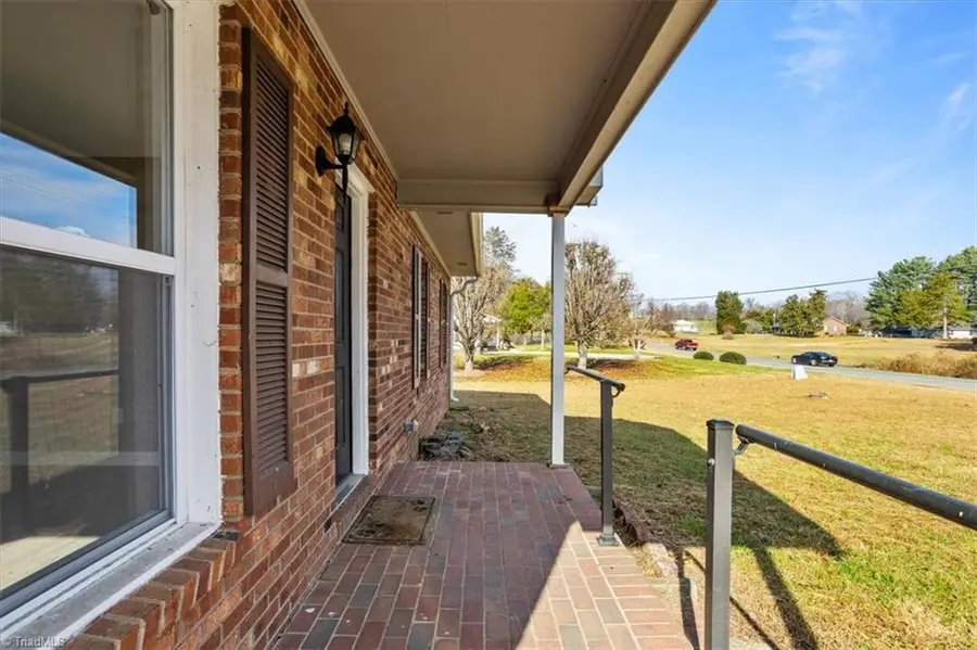 4278 Nc Highway 89 E, Walnut Cove, NC 27052 - Image #3