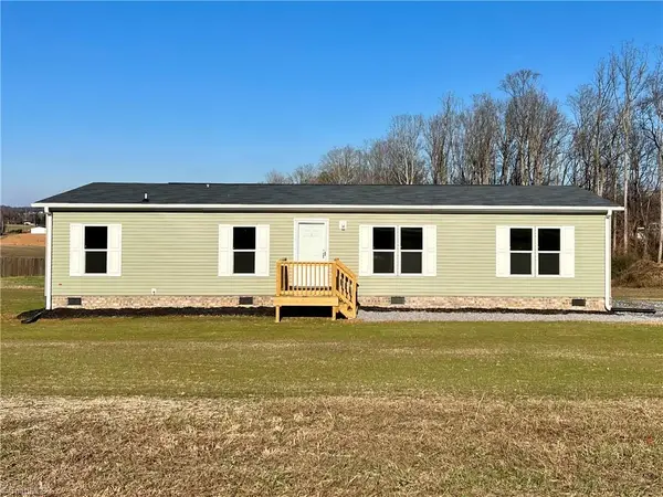 174 Trivette Road, Harmony, NC 28634