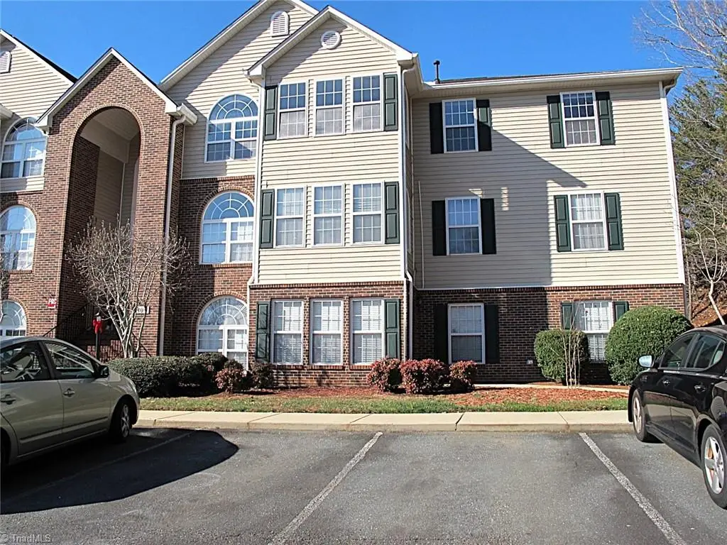 331 Mill Pond Drive, Winston Salem, NC 27106 - Image #1