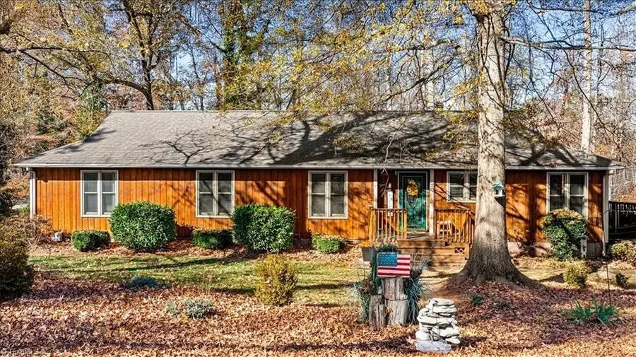 303 Northridge Road, Jamestown, NC 27282 - Image #2