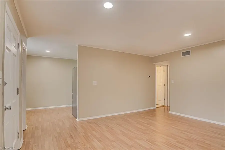 3830 Country Club Road #H, Winston Salem, NC 27104 - Image #3