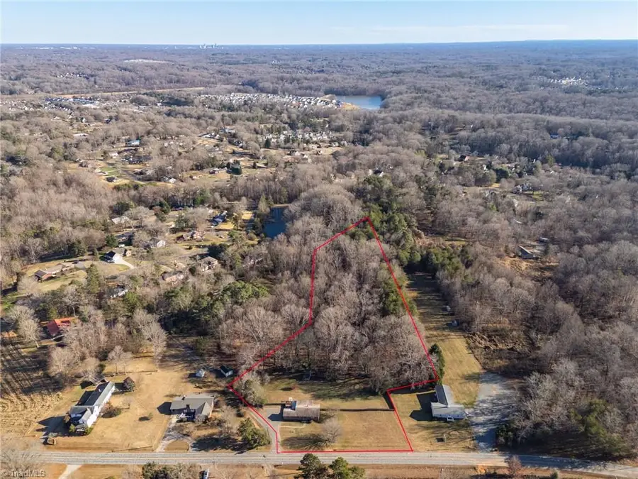 5424 Skylark Road, Pfafftown, NC 27040 - Image #3