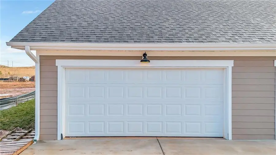 2111 24th Street Lane Se, Hickory, NC 28602 - Image #2