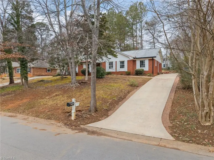 1045 S Magnolia Street, Mooresville, NC 28115 - #2