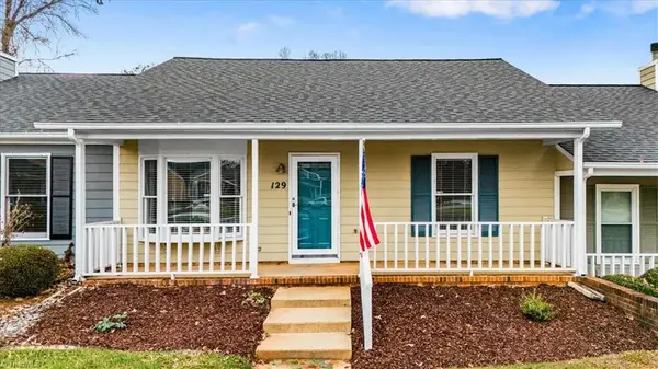 814 Guilford College Road #129, Greensboro, NC 27409