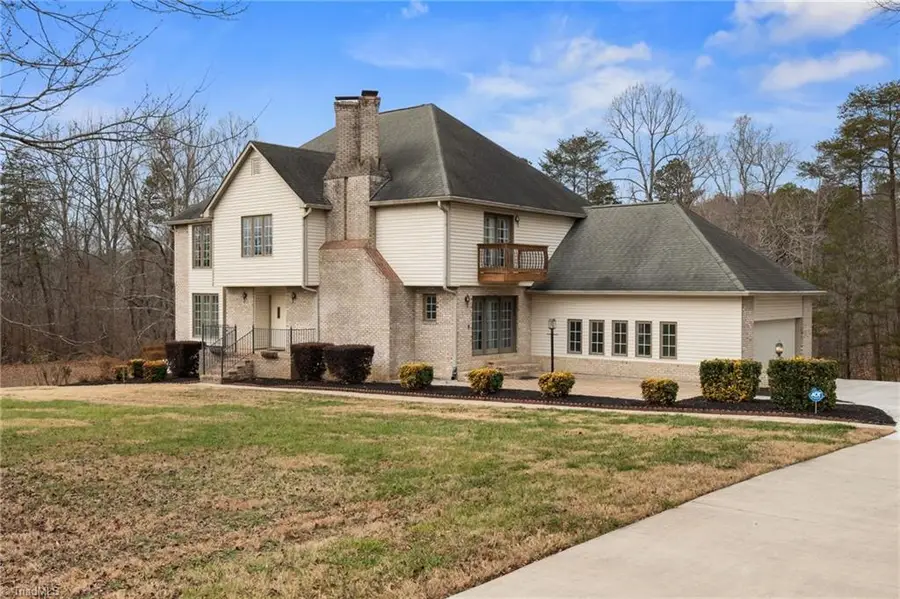 900 Warren Farm Road, Walnut Cove, NC 27052 - #3