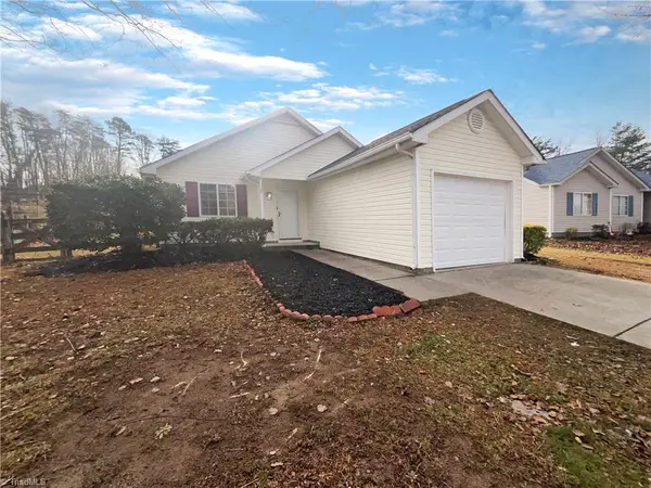 2410 Stratford Lake Road, Winston-Salem, NC 27103