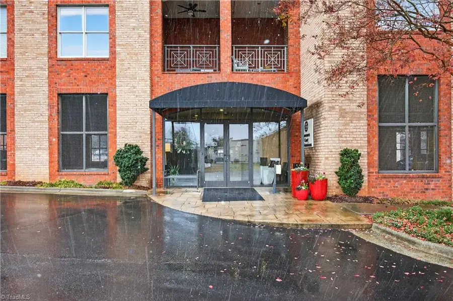113 N Church Street #303, Greensboro, NC 27401 - Image #3