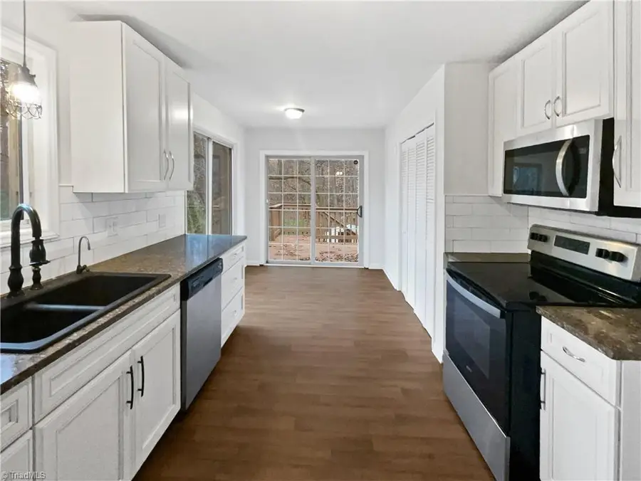 150 Roswell Drive, Kernersville, NC 27284 - Image #3