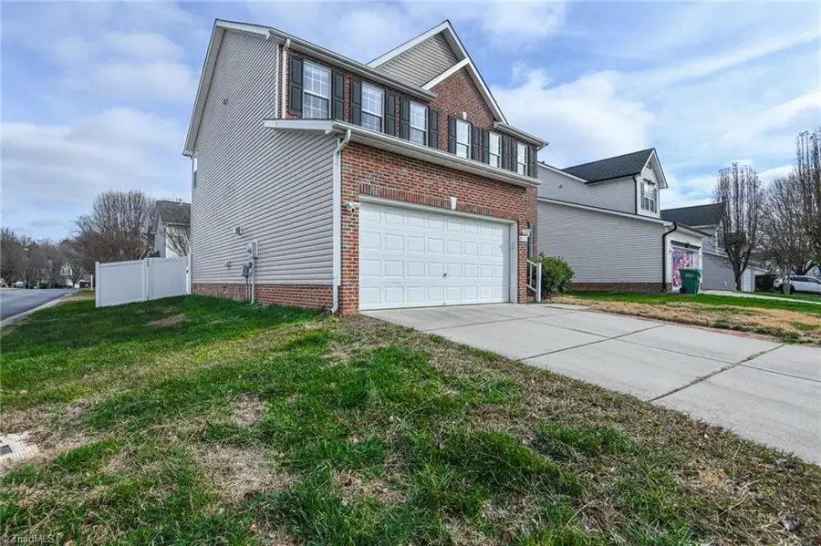 4603 Village Square Court, Greensboro, NC 27409 - Image #3