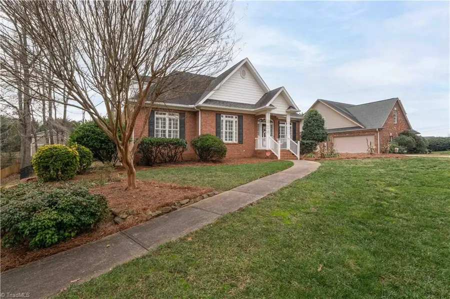 5250 Meadowlark Glen Lane, Winston Salem, NC 27106 - Image #3