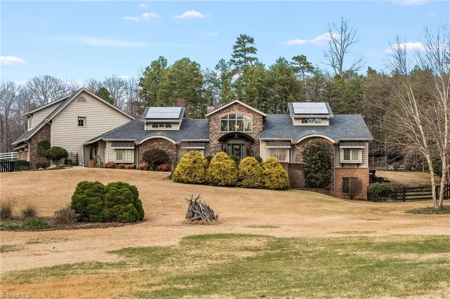 8905 Milestone Point, Clemmons, NC 27012 - Image #2