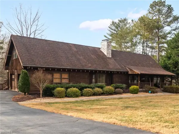 146 Brookdale Drive, Advance, NC 27006