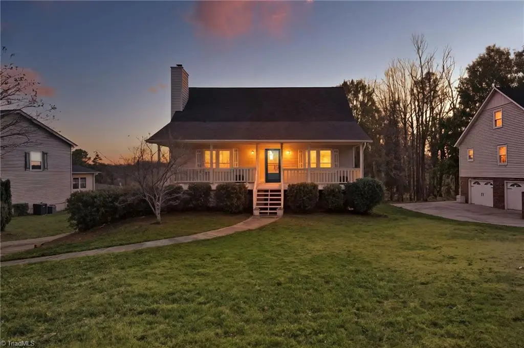 1008 Kingstree Ridge Drive, Winston Salem, NC 27127 - Image #1