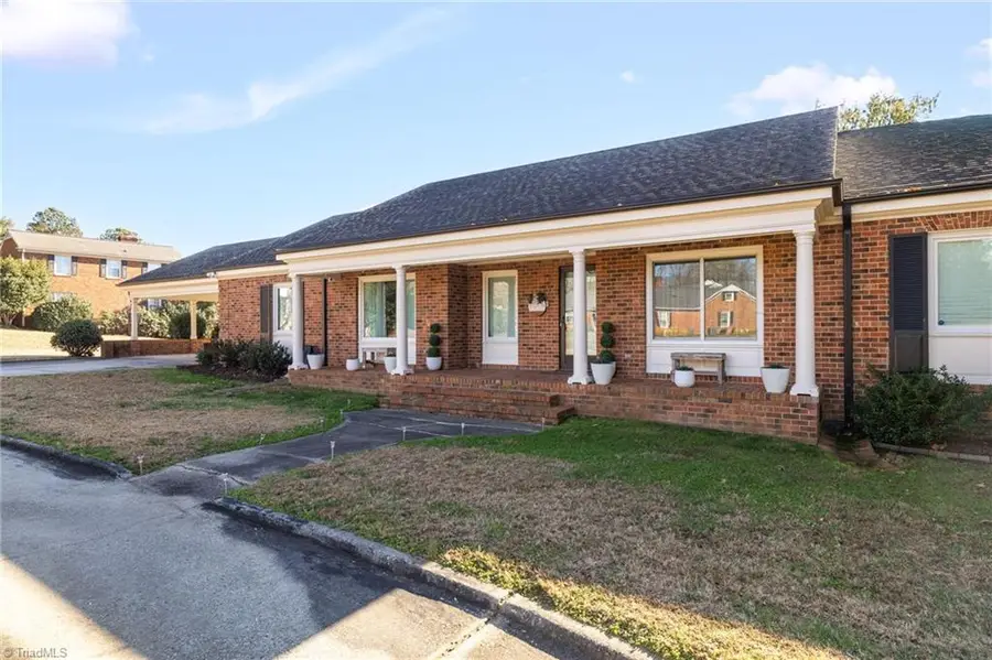 4 Chesterfield Court, Greensboro, NC 27410 - Image #3