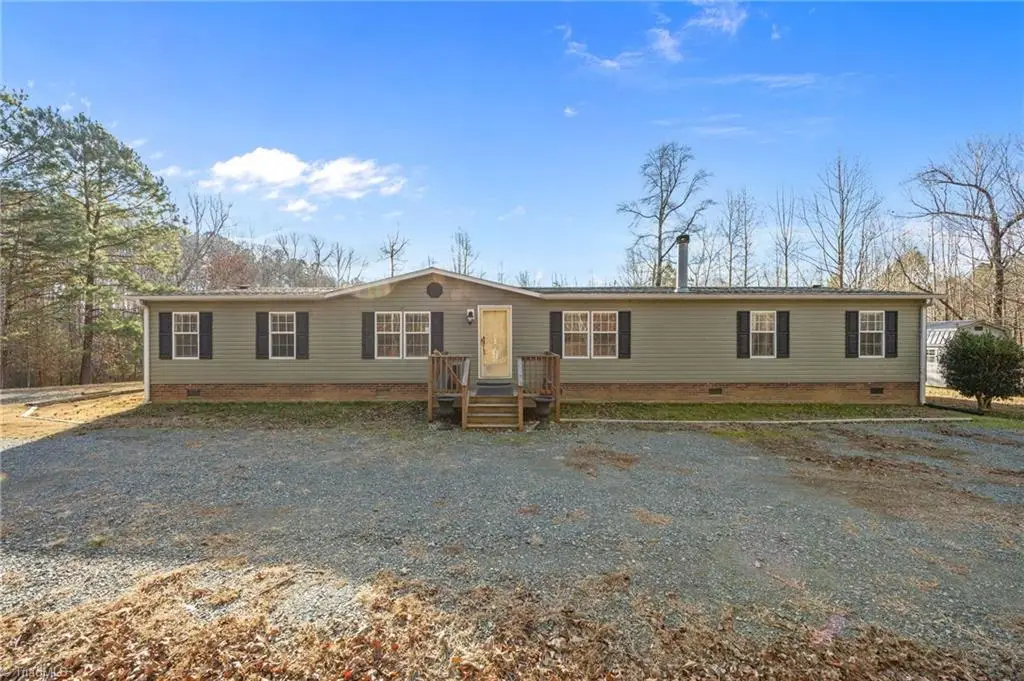 950 Waggoner Neal Road, Walkertown, NC 27051 - Image #1