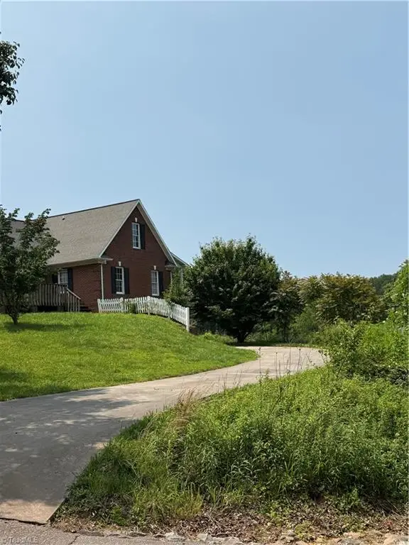 591 Fox Road, Wilkesboro, NC 28697 - Image #3