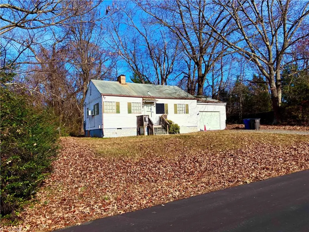 2657 Oak Grove Circle, Winston Salem, NC 27106 - Image #1