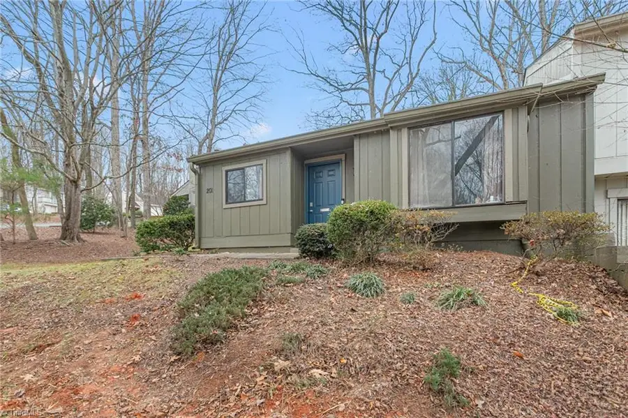 201 Lamplighter Circle, Winston Salem, NC 27104 - Image #3
