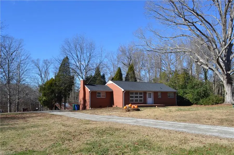 812 Dan Valley Road, Madison, NC 27025 - Image #3