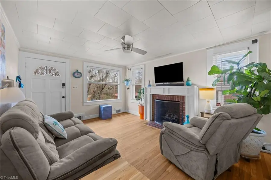 198 Raeford Avenue, Lexington, NC 27292 - Image #2