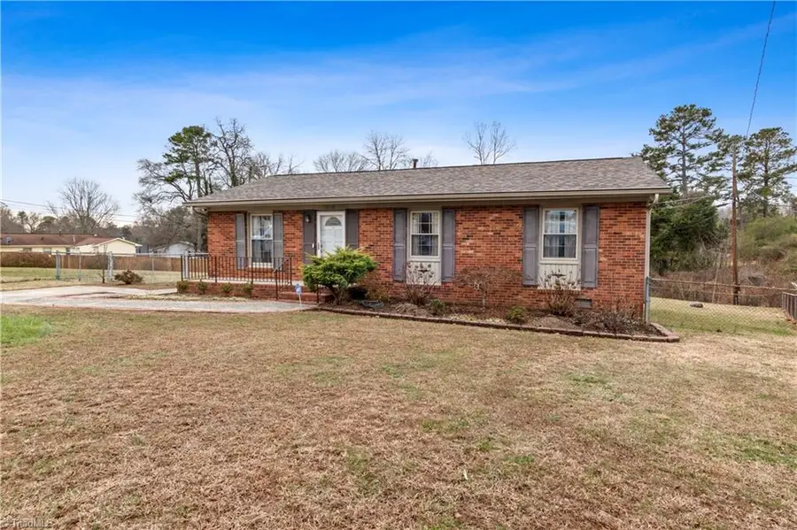 4030 Menfreya Court, Winston Salem, NC 27105 - Image #2