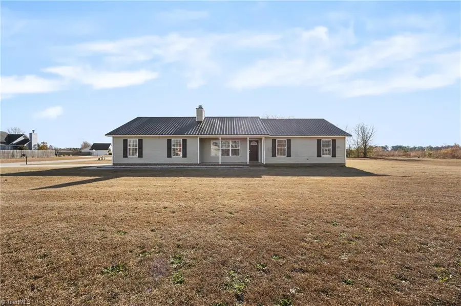 110 Davenport Drive, Raeford, NC 28376 - Image #2