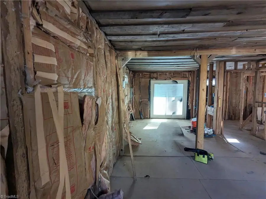 7 N Pine Street, Lexington, NC 27292 - Image #3