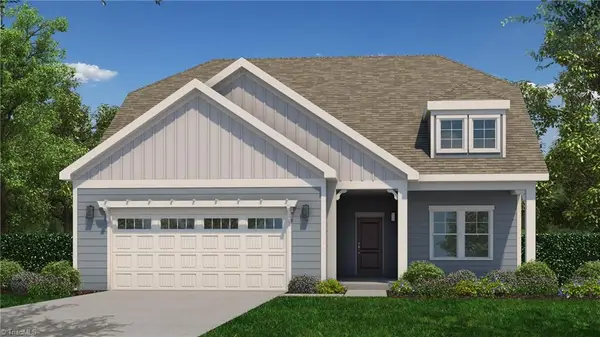 5275 Sunny Brook Court, Clemmons, NC 27012