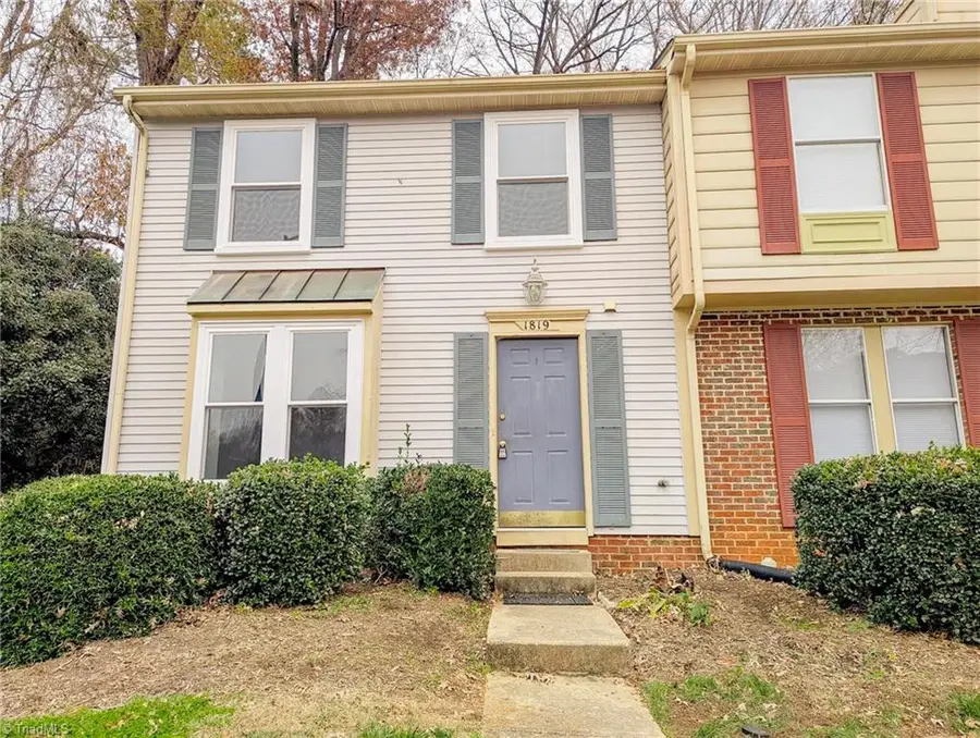 1819 Fox Sterling Drive, Raleigh, NC 27606 - Image #2