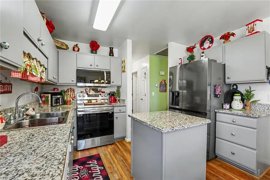 103 Wynbrook Court, Winston Salem, NC 27103 - Image #2