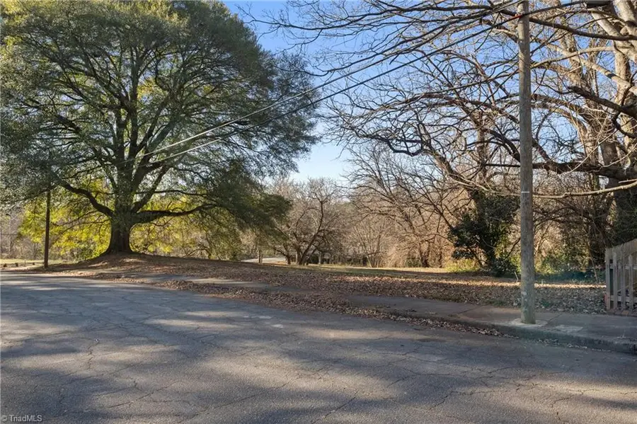 520 Factory Row Sw, Winston Salem, NC 27101 - Image #3