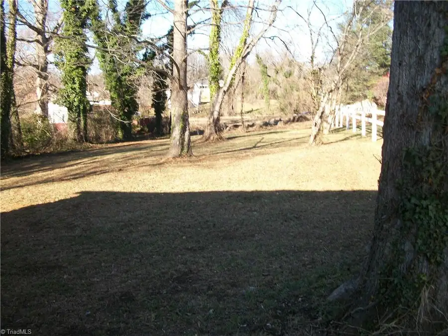 605-A & 605-B Grove Street, Eden, NC 27288 - Image #2