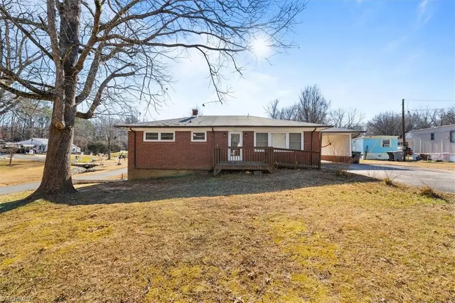 210 Sharon Avenue, Asheboro, NC 27203 - Image #2